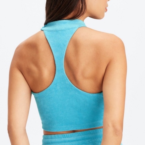 NWT Fabletics Terry Built In Bra Tank in Aqua Blue Large - Picture 2 of 5